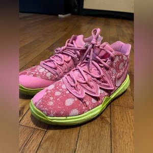 SpongeBob SquarePants x Kyrie 5 ‘patrick’